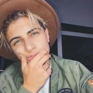 Meet your Posher, Chester